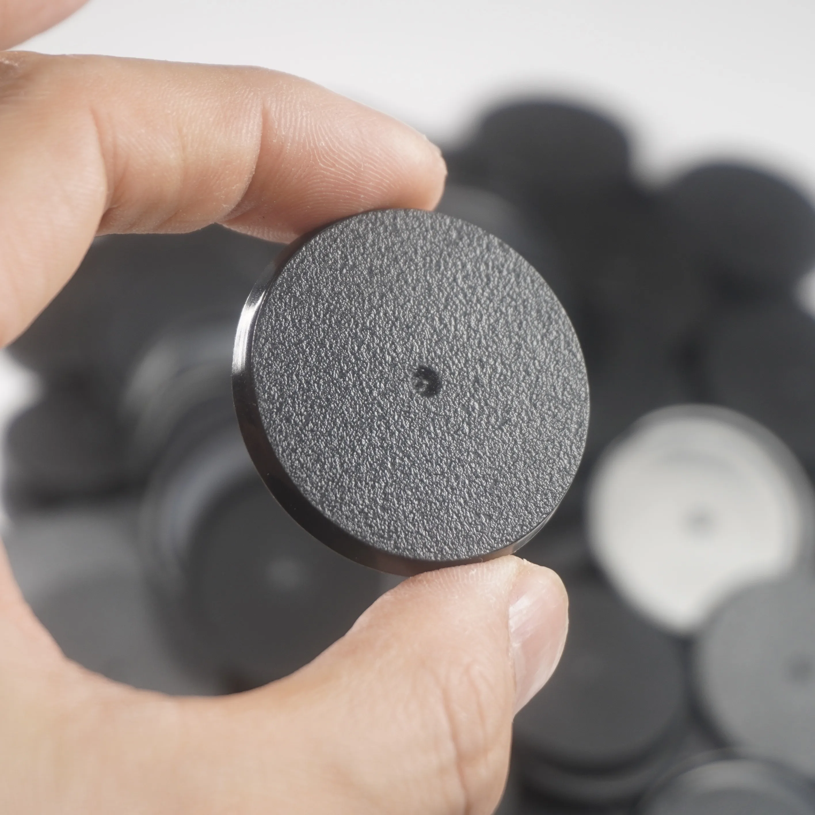 40mm Round Bases - Image 5